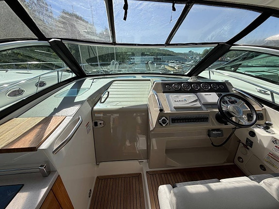 SeaRay Sundancer 355 | Stor familjebåt 2 of 12