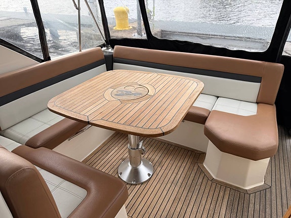 SeaRay Sundancer 355 | Stor familjebåt 5 of 12