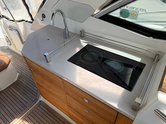 SeaRay Sundancer 355 | Stor familjebåt 6 of 12