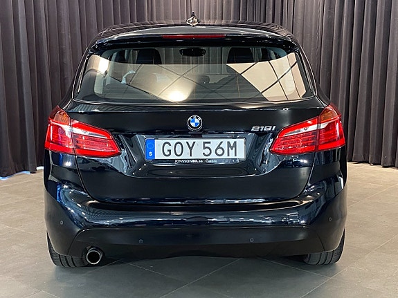 BMW 218i 5 of 30