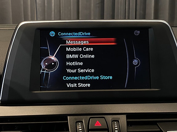 BMW 218i 16 of 30