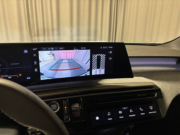 Peugeot 5008 14 of 19