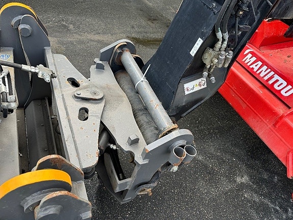 Manitou Vridbar BM-adapter, teleskoplastare 2 of 3