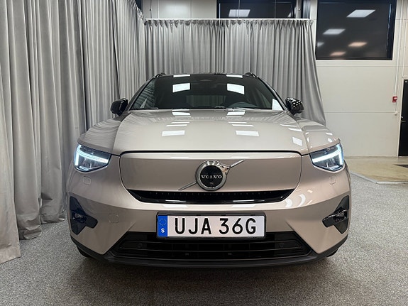 Volvo XC40 5 of 5