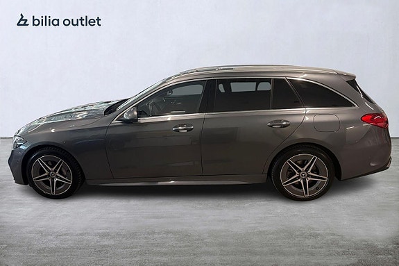 Mercedes-Benz C300 4 of 5