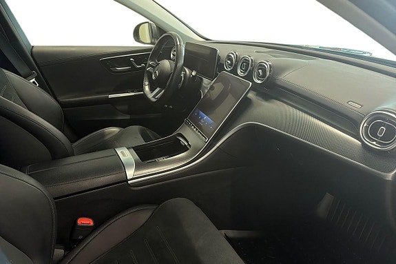 Mercedes-Benz C300 9 of 30
