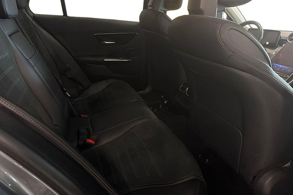 Mercedes-Benz C300 11 of 30