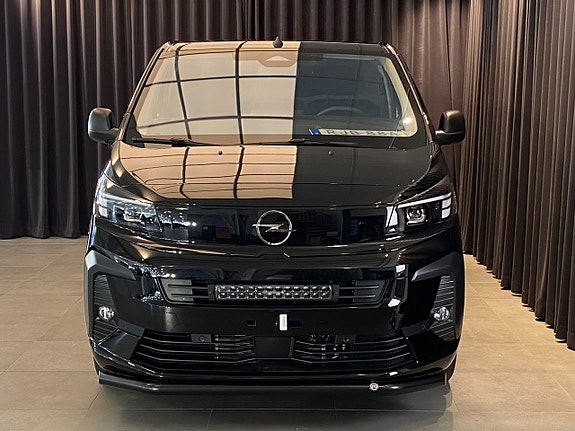 Opel Vivaro 4 of 5