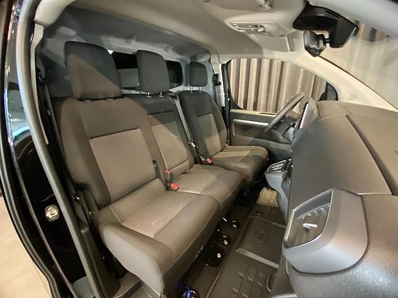 Opel Vivaro 8 of 30