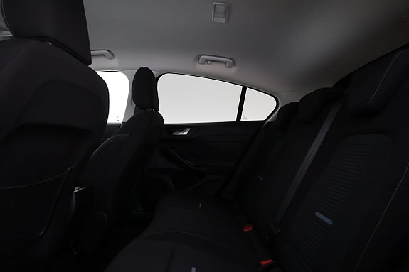 Ford Focus 10 of 16
