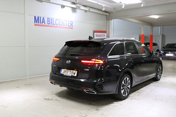 Kia Ceed 2 of 19