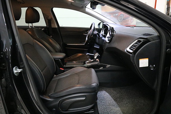 Kia Ceed 13 of 19