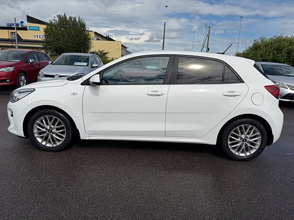 Kia Rio 2 of 20