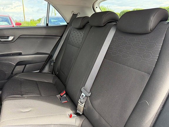 Kia Rio 12 of 20