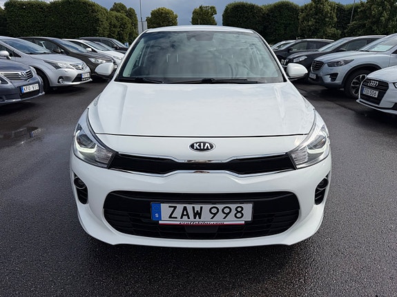 Kia Rio 8 of 20