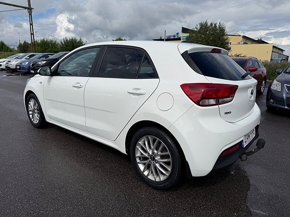Kia Rio 3 of 20