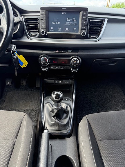 Kia Rio 18 of 20