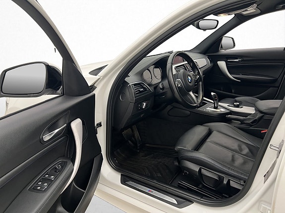 BMW 118i 10 of 27
