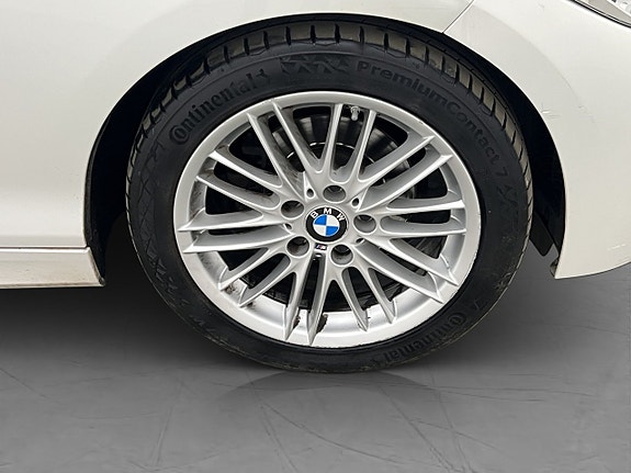 BMW 118i 25 of 27