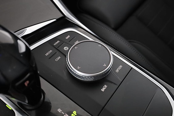 BMW 320d 29 of 30