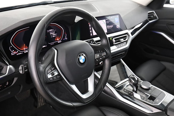 BMW 320d 12 of 30