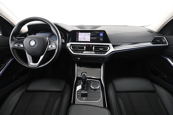 BMW 320d 13 of 30