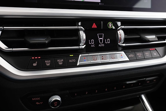 BMW 320d 25 of 30