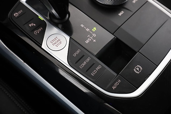 BMW 320d 30 of 30