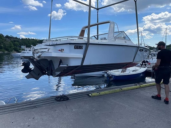 Smuggler 28 C2, Volvo Penta CE 350 4 of 9