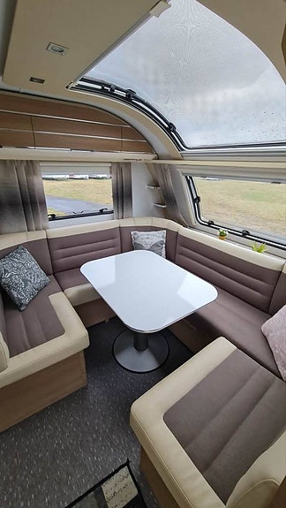ADRIA ADORA 613 UL Långbädd med Förtält 3m 5 of 11