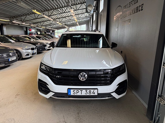 Volkswagen Touareg 4 of 5