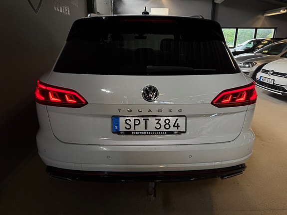 Volkswagen Touareg 6 of 16