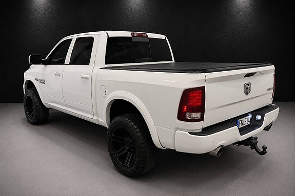 Dodge RAM 1500 3 of 30