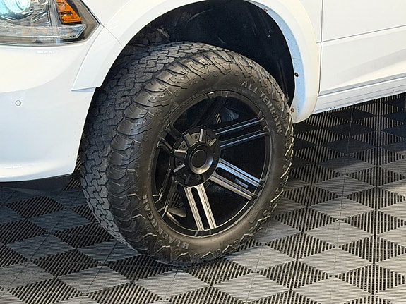 Dodge RAM 1500 9 of 30
