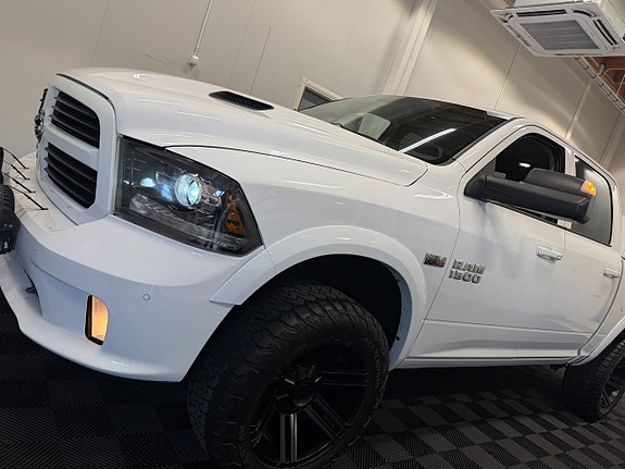 Dodge RAM 1500 13 of 30