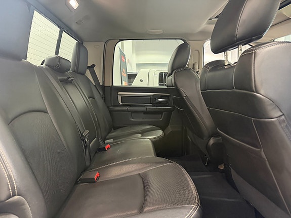 Dodge RAM 1500 24 of 30