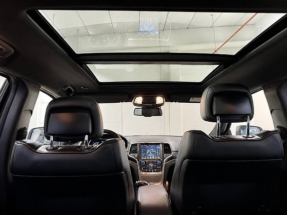 Jeep Grand Cherokee 9 of 23