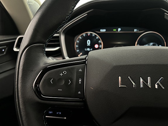 Lynk & Co 01 20 of 30