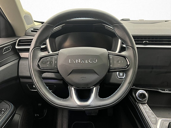 Lynk & Co 01 14 of 30