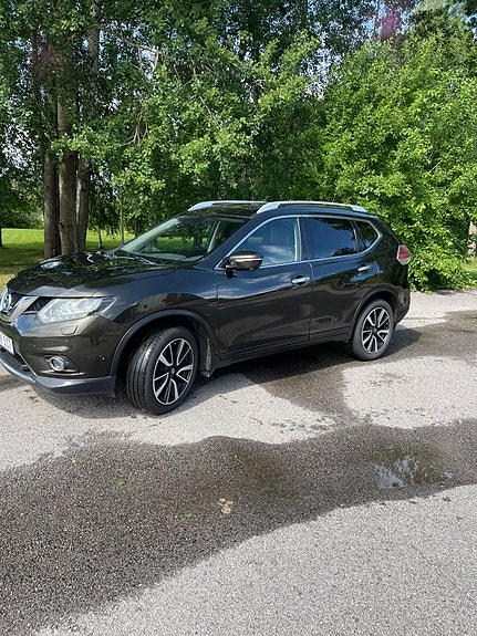 Nissan X-Trail 5 of 5