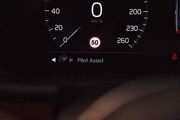 Volvo V90 23 of 26