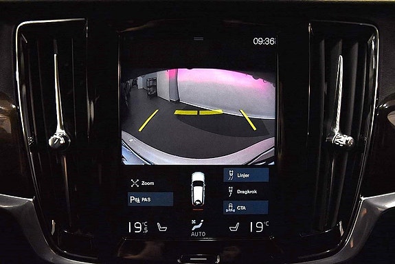 Volvo V90 20 of 26