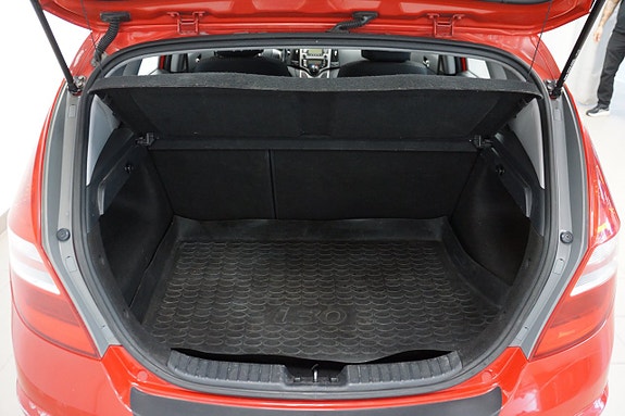 Hyundai i30 11 of 13
