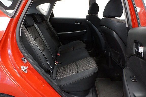 Hyundai i30 10 of 13