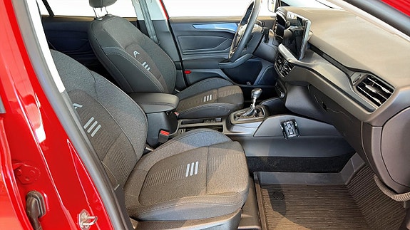 Ford Focus 3 of 9