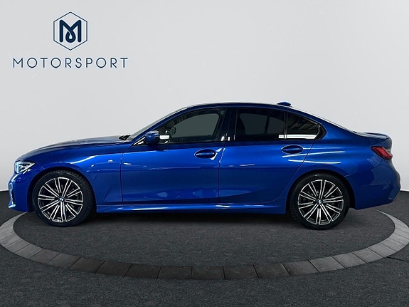 BMW 320d 3 of 23