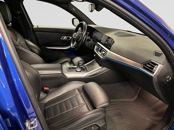 BMW 320d 16 of 23