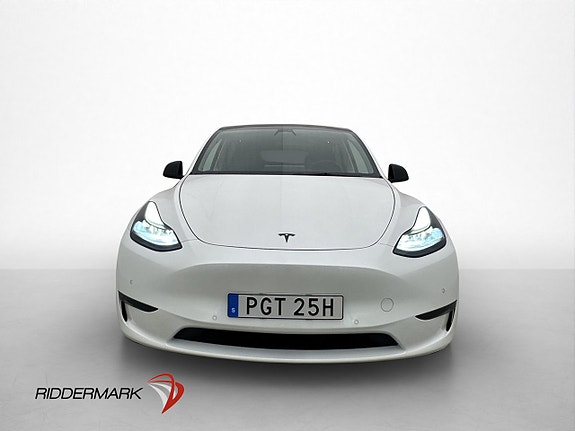 Tesla Model Y 2 of 30