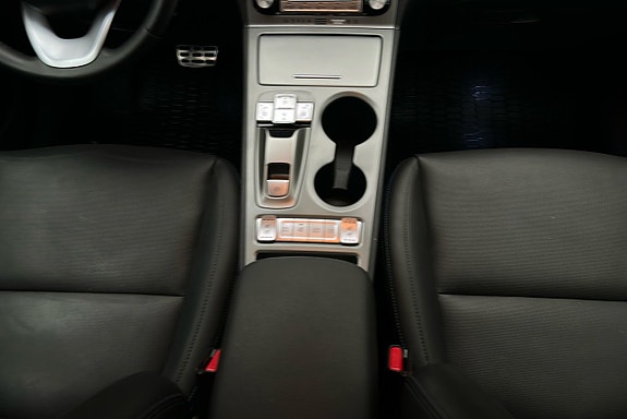 Hyundai Kona 9 of 25