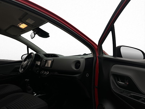 Toyota Yaris 24 of 30